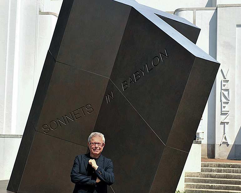 El arquitecto Daniel Libeskind presenta una obra acabada con Dekton, de Grupo Cosentino