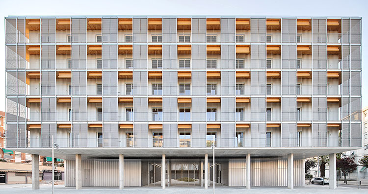  El proyecto “85 viviendas sociales en Cornellá de Llobregat” de Peris + Toral Arquitectes se alza con el premio de arquitectura de los Global Galvanizing Awards 2024
